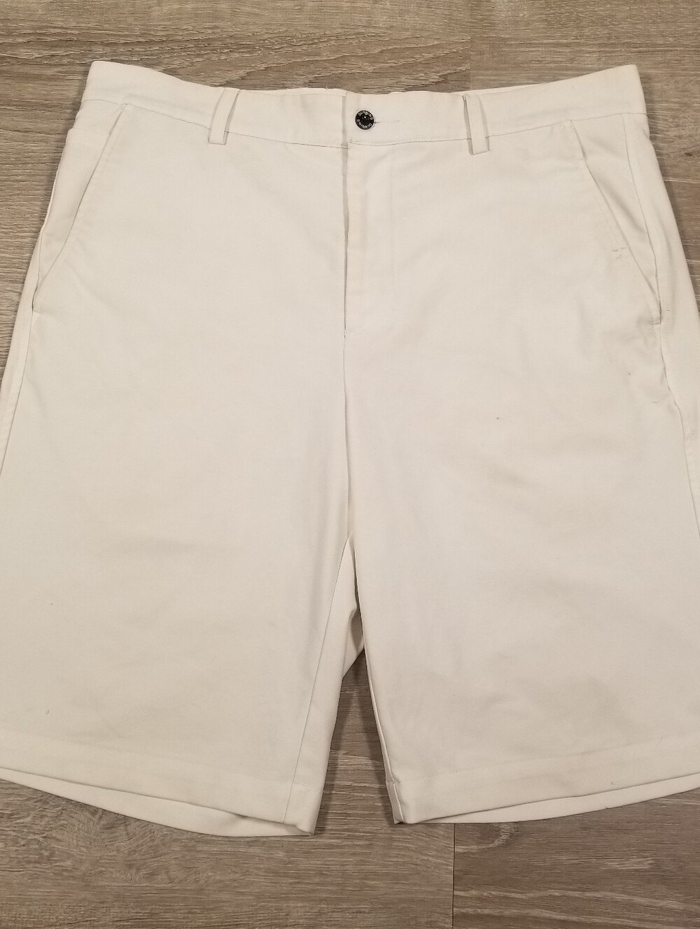 Dunning Golf Shorts Mens Size 32 Beige Khaki Performance Wear Stretch Casual